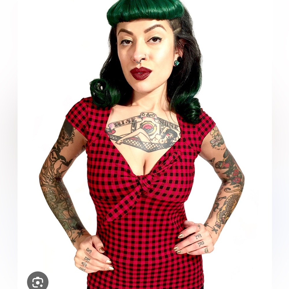 Switchblade Stiletto Gingham Red Dame Tie Front Top